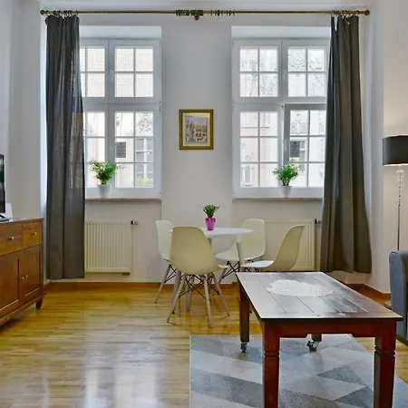 Argentis Rynek 24 M 2 Apartment *